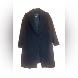 Only True Streetwear Women’s Coat – Size Medium